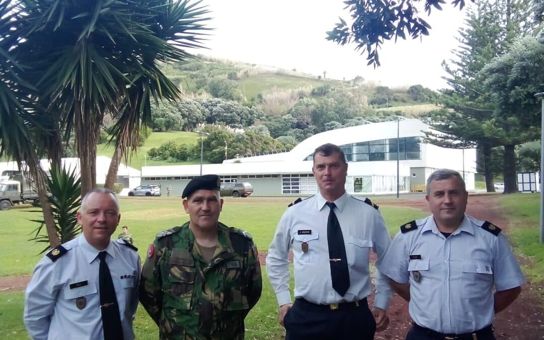 Núcleo da ANS-Ponta Delgada visita Destacamento do Exército na Ilha do Faial